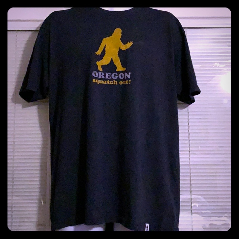 Sasquatch/Oregon short-sleeve Dk blue tee